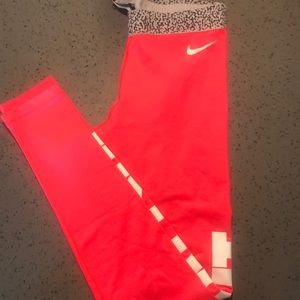 Nike Pro dri-fit leggings pink